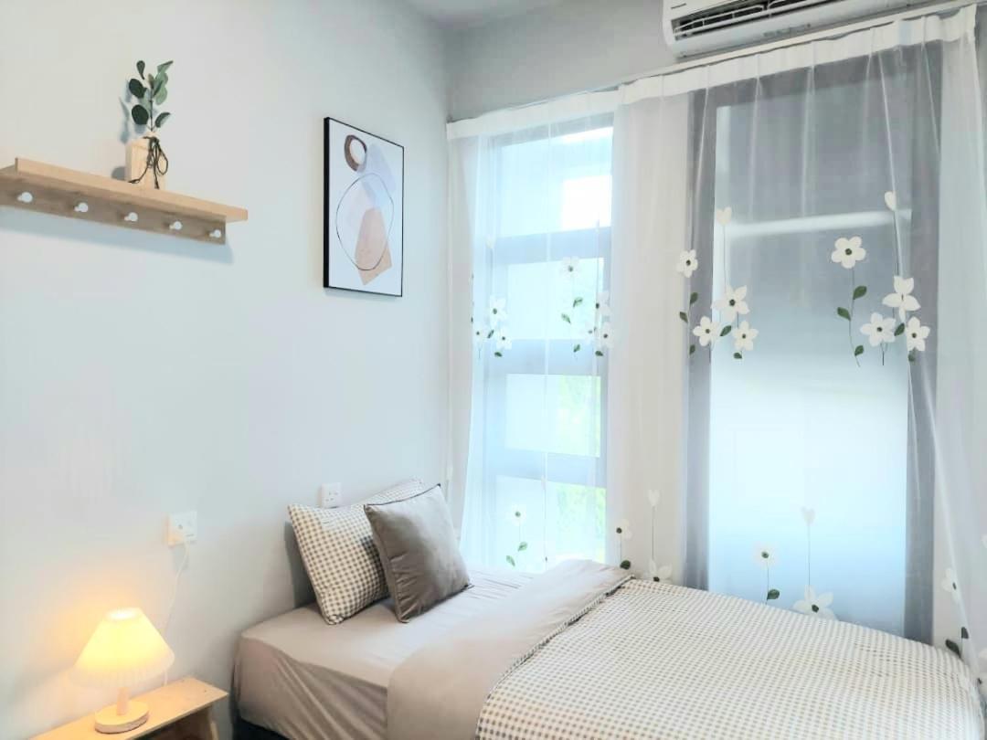 Apartment J' Jesselton Quay Centre Near Suria *