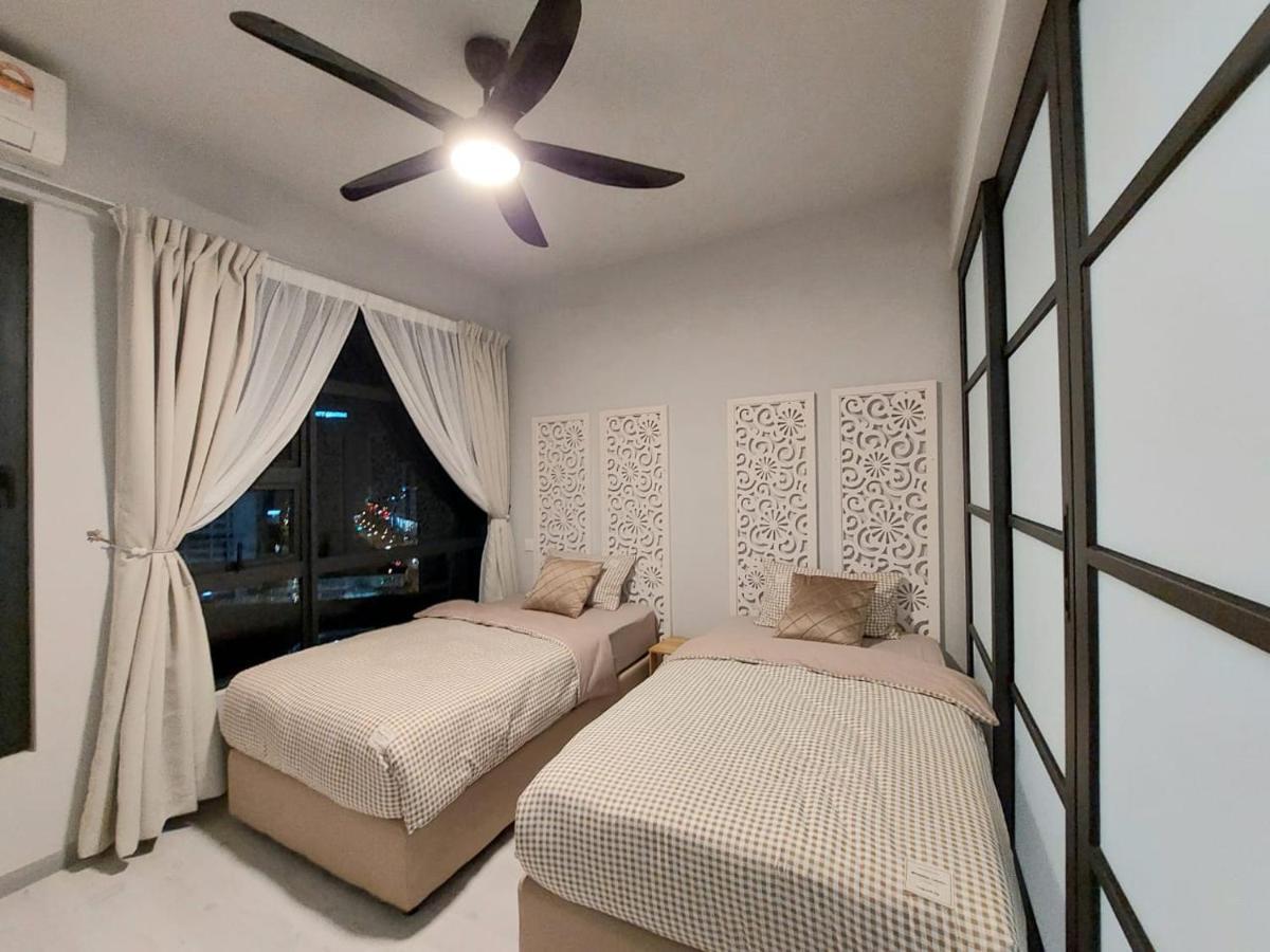 J' Jesselton Quay Centre Near Suria Apartment