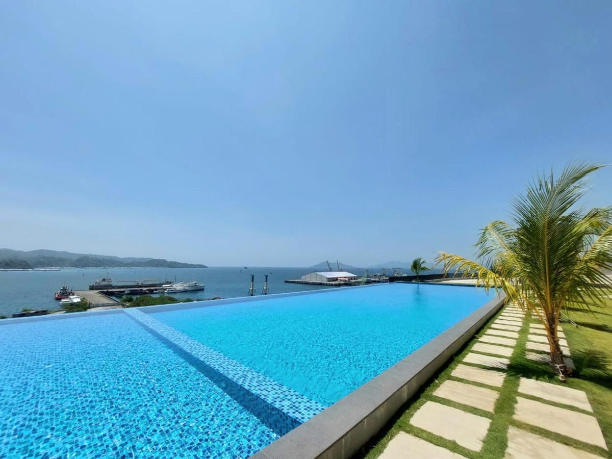 J' Jesselton Quay Centre Near Suria Kota Kinabalu