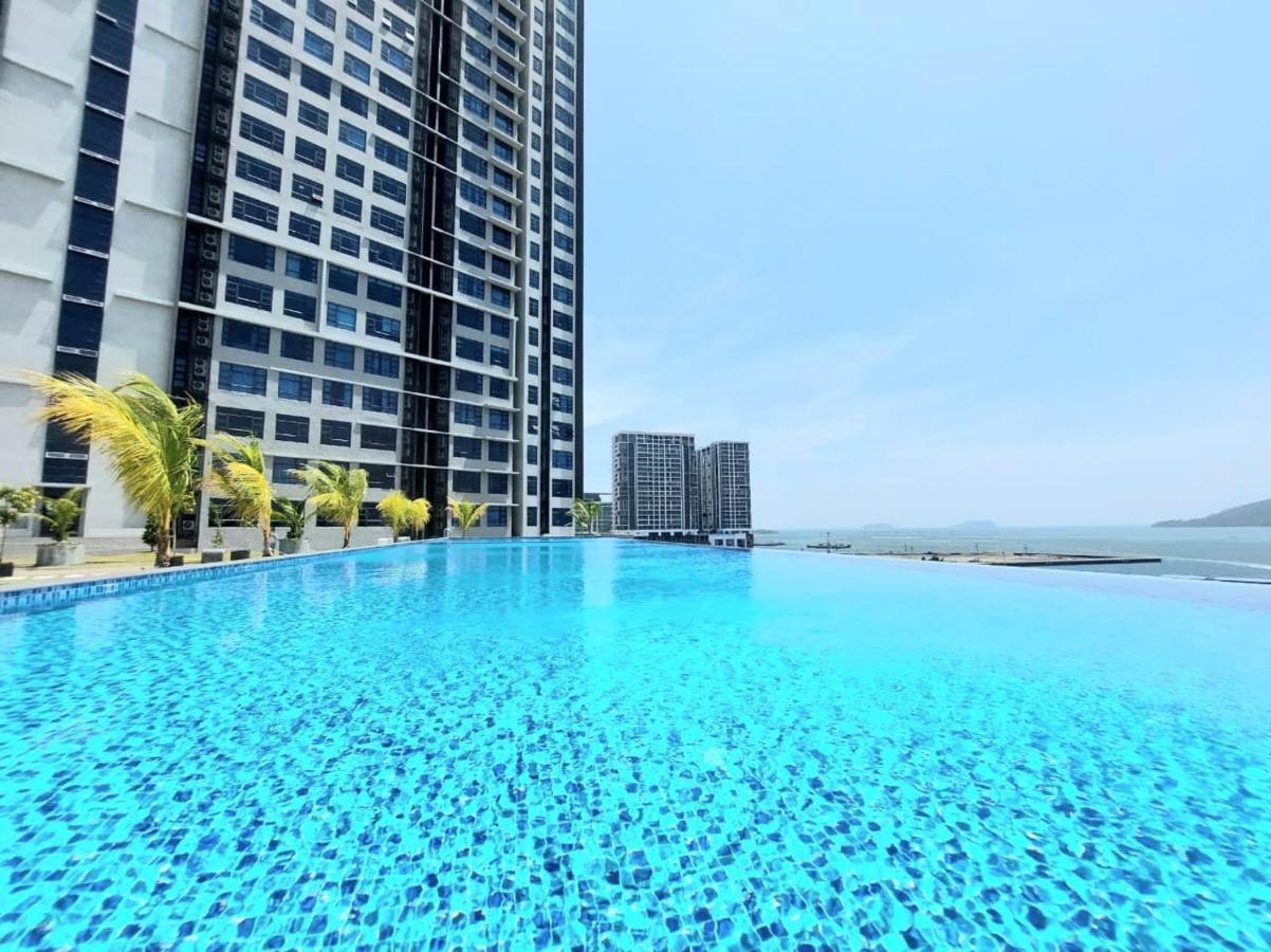 J' Jesselton Quay Centre Near Suria * Kota Kinabalu